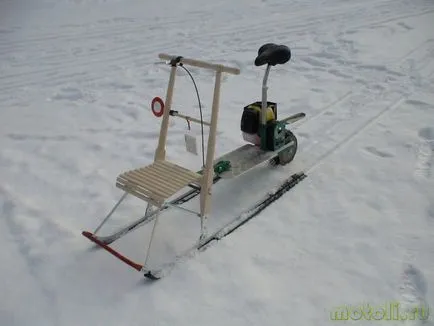 Fa-ti snowmobile