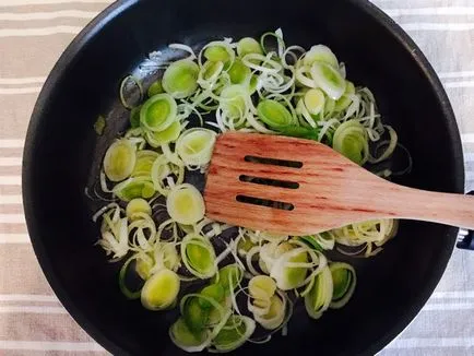 Mint ideális eloltani a spenót, 10 percig - főzés recept lépésről lépésre fotók