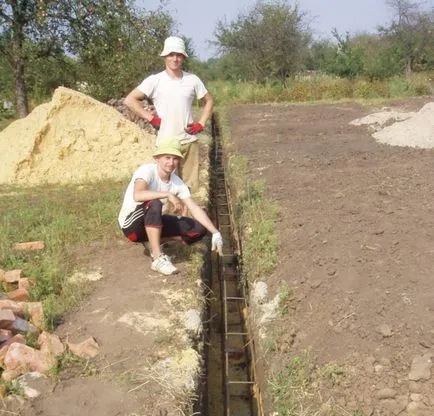 Hogyan erősítik a lábazat saját kezűleg különösen jelentősége, típusai