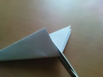 Как да си направим снежинка от хартия, изрязване на снежинки от хартия