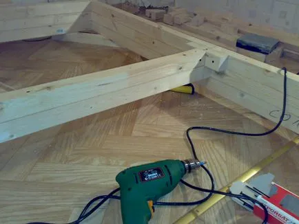 Cum se face o singură niveluri din lemn tehnologie realizate manual pat dublu
