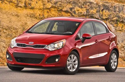 sedan Kia Rio sau hatchback care este mai bine, iar pentru unii parametri