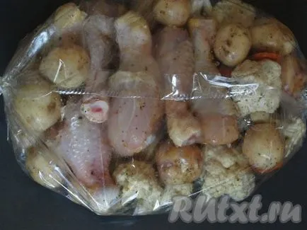 Кокошка в дупката с нови картофи и карфиол - рецепта със снимки