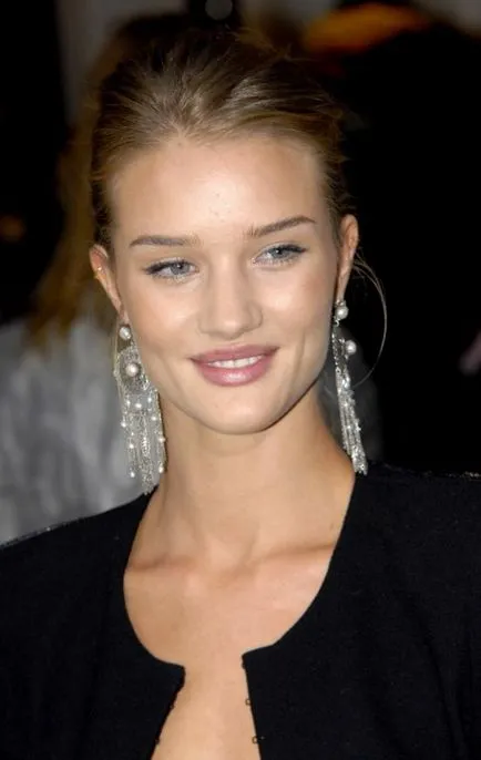 Makeup Rosie Huntington-Whiteley - Pagina 1 din 3