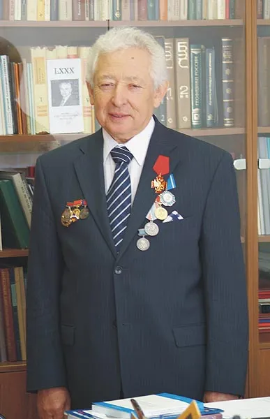 Medalie - veteran al muncii