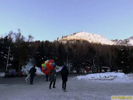 Medeo în Almaty - patinaj, alpinism și - traseu de sănătate