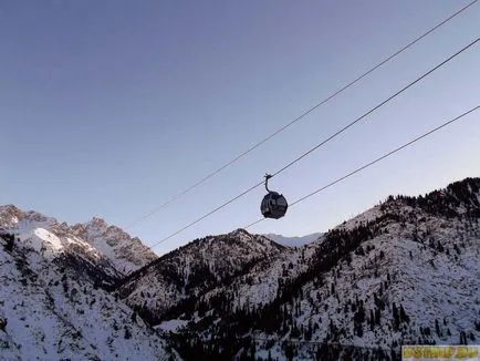 Medeo în Almaty - patinaj, alpinism și - traseu de sănătate