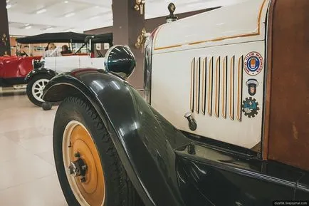 Antique Car Museum în Chelyabinsk, ghid în regiunea Chelyabinsk