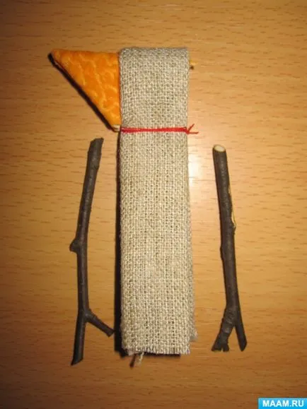 Folk Doll „patruzeci și cioara“