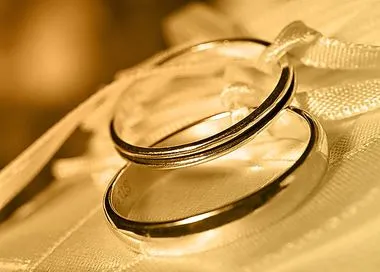 Jegygyűrű - 2. oldal - szakkönyv a menyasszony