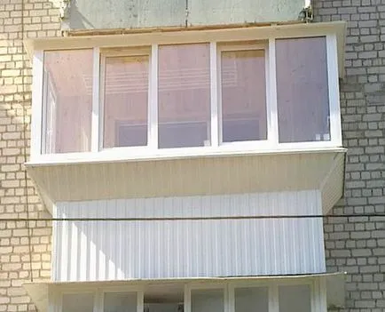 balcon glazurate în opțiuni de revizuire Hrușciov