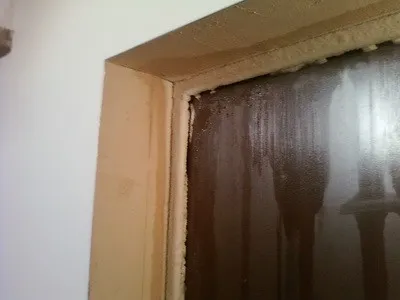 De ce sudoare ușa din față pentru a scăpa de usa de ghidare condensare