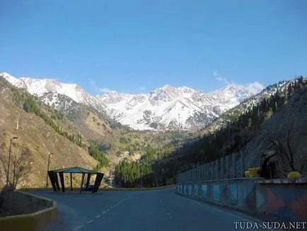 A kirándulás Medeo Almati Chimbulak és alpesi tábor Tuyuk su