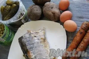 Salata - Viking - cu carne de pui și ananas - pregătirea pas cu pas, cu fotografii