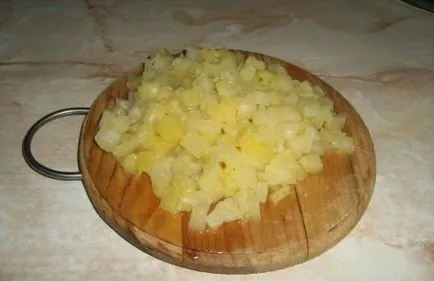 Salata de broască țestoasă cu pui și ananas