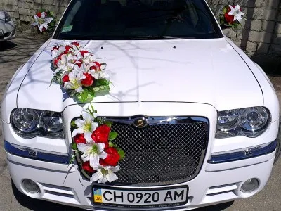 Floristica de nuntă, decorare de autoturisme pentru nunti, masini de nunta Sevastopol