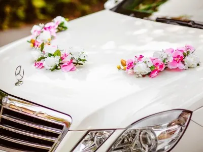 Floristica de nuntă, decorare de autoturisme pentru nunti, masini de nunta Sevastopol