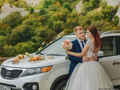 Floristica de nuntă, decorare de autoturisme pentru nunti, masini de nunta Sevastopol