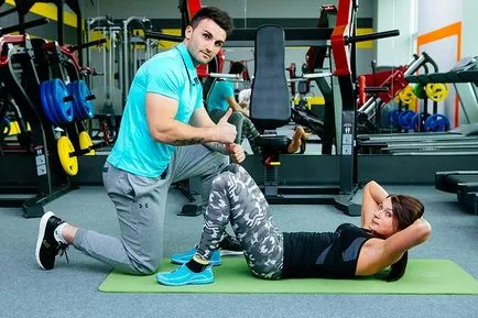 Eliminați „pantaloni“ pe șolduri exerciții și recomandări dietetice de formatori de fitness