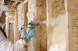 Izolație de perete cu spuma poliuretanica (PUF), pe exteriorul și interiorul casei cu propriile sale mâini - în detaliu și pas cu pas