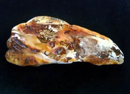 Amber - piatră caldă