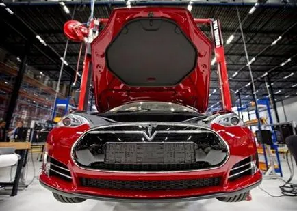 Üzemanyag nélküli autót Tesla