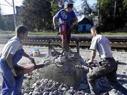 demontarea fundației