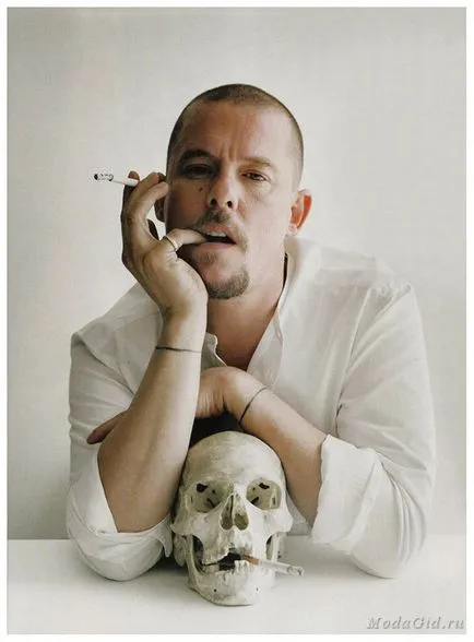 A tervezők divatos örökség Alexander Mcqueen