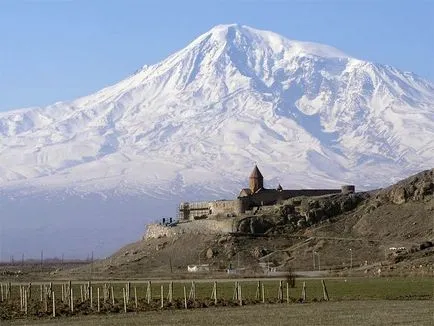 Muntele Ararat fotografie