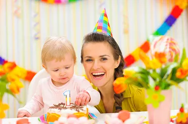 Как да празнуват раждането на бебе
