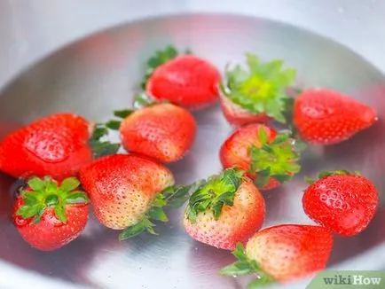 Как да се измие ягоди