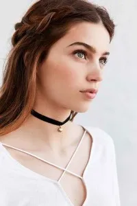 Cum sa faci o choker a benzii cu mâinile, cele mai preferate!