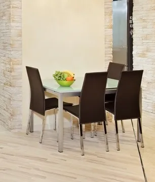 Hogyan válasszuk ki a szék a konyhában, javítási és lakások építésére