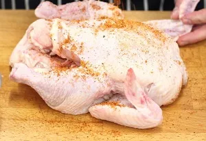 Пиле с плънка от елда, се готви у дома