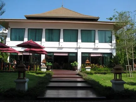 Naithonburi Beach Resort 4 Tailanda Phuket