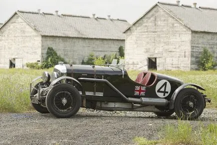 Bentley renault fel mi hajtja James Bond autó