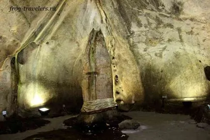 Batu Caves in Kuala Lumpur sau cel mai mare templu indian din Malaezia