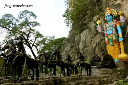 Batu Caves in Kuala Lumpur sau cel mai mare templu indian din Malaezia