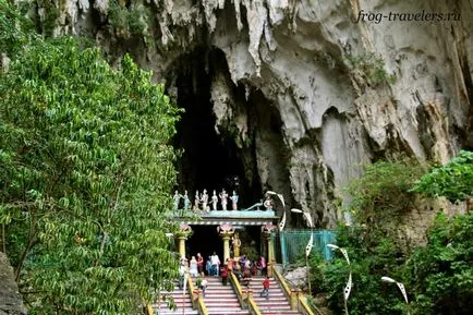 Batu Caves in Kuala Lumpur sau cel mai mare templu indian din Malaezia