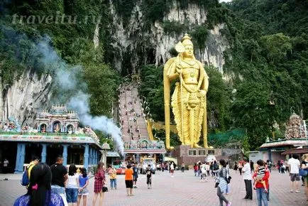 Batu Caves - hindu templomok a barlangokban a kréta időszak