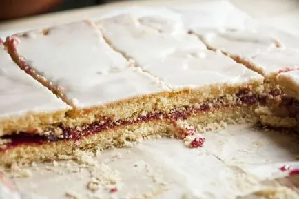 Torta receptje iskolai fotók a helyszínen szólnak desszertek