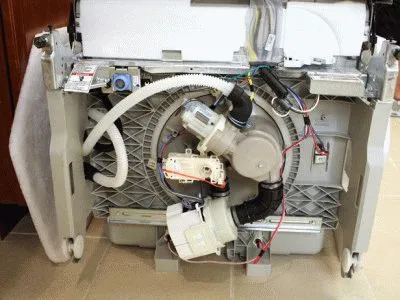 Conexiune mașină de spălat vase integrat de ajutor novice