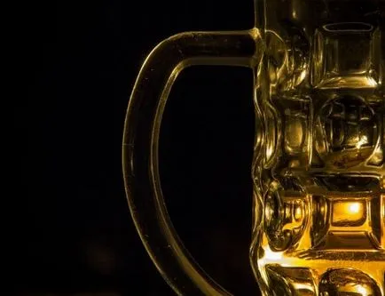 Alkoholos ital és lakoma nem károsítja a májat - miond new wave
