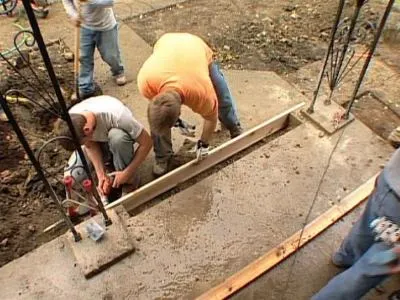 Javítása beton lépcsőn, a ház ura