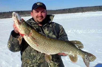 Fishing in Udmurt télen és nyáron