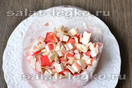 Saláta Tarisznyarák, paradicsom és a sajt