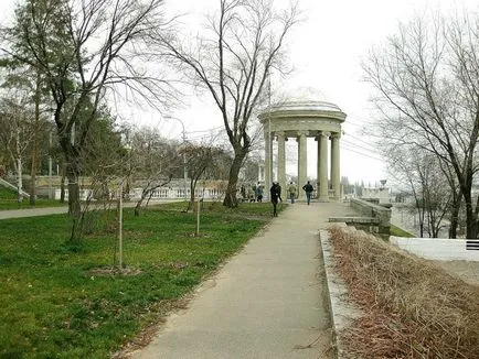 Rotunda a töltésen (Volgograd)