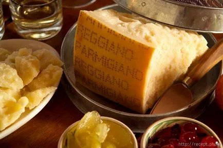 Parmezán sajt - receptek képekkel