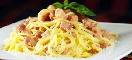 sos de spaghete - rețete italiene, roșii, ciuperci și sos de smântână acasă