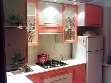 Sticla fațadele pentru exemplele bucătărie foto ale utilizării sticlei, instalarea de propriile lor mâini, video